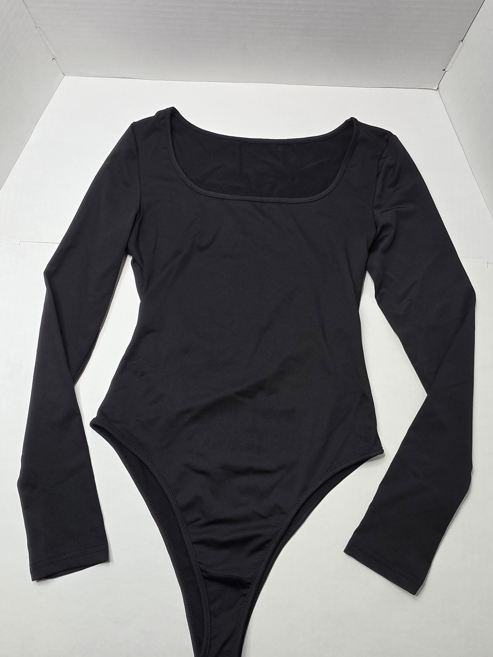 SHEIN Black Long Sleeve Scoop Neck Bodysuit